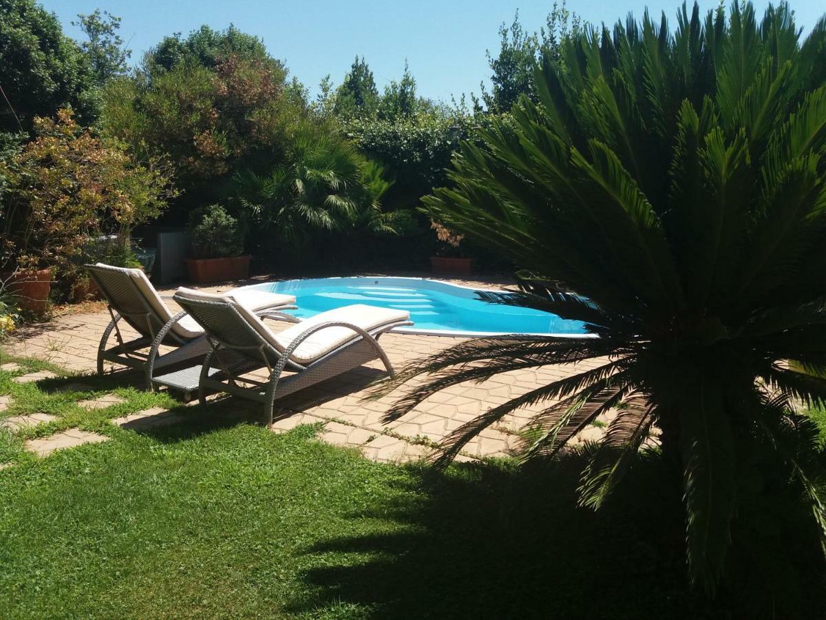 L'Affittacamere Nel Parco "Appia Antica" - Piscina A Uso Ospiti Roma Exterior foto