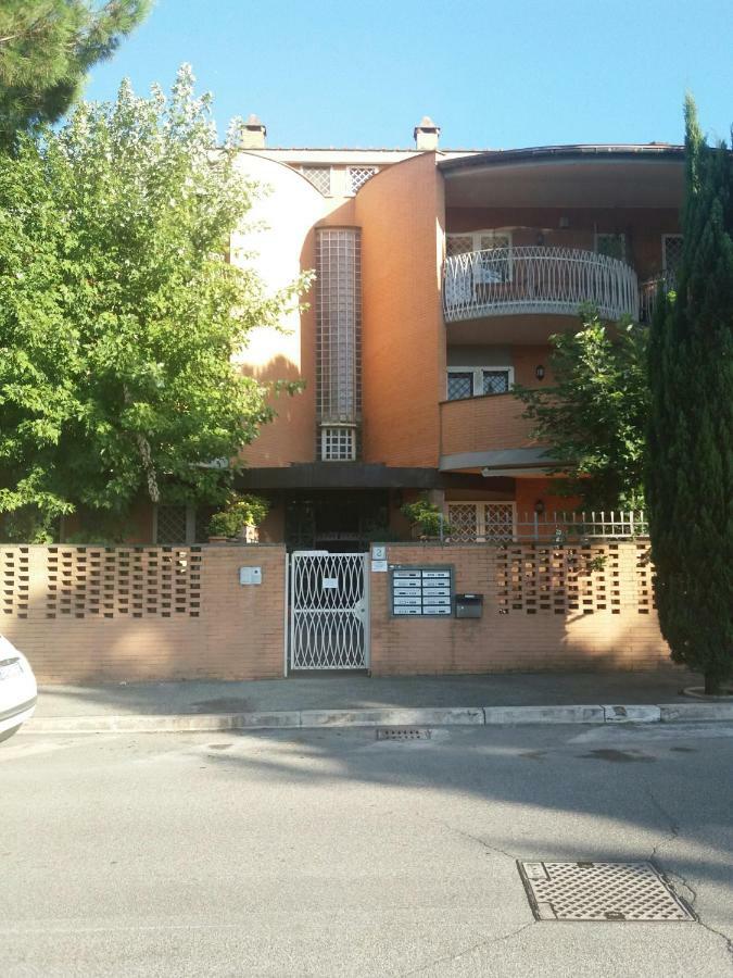 L'Affittacamere Nel Parco "Appia Antica" - Piscina A Uso Ospiti Roma Exterior foto